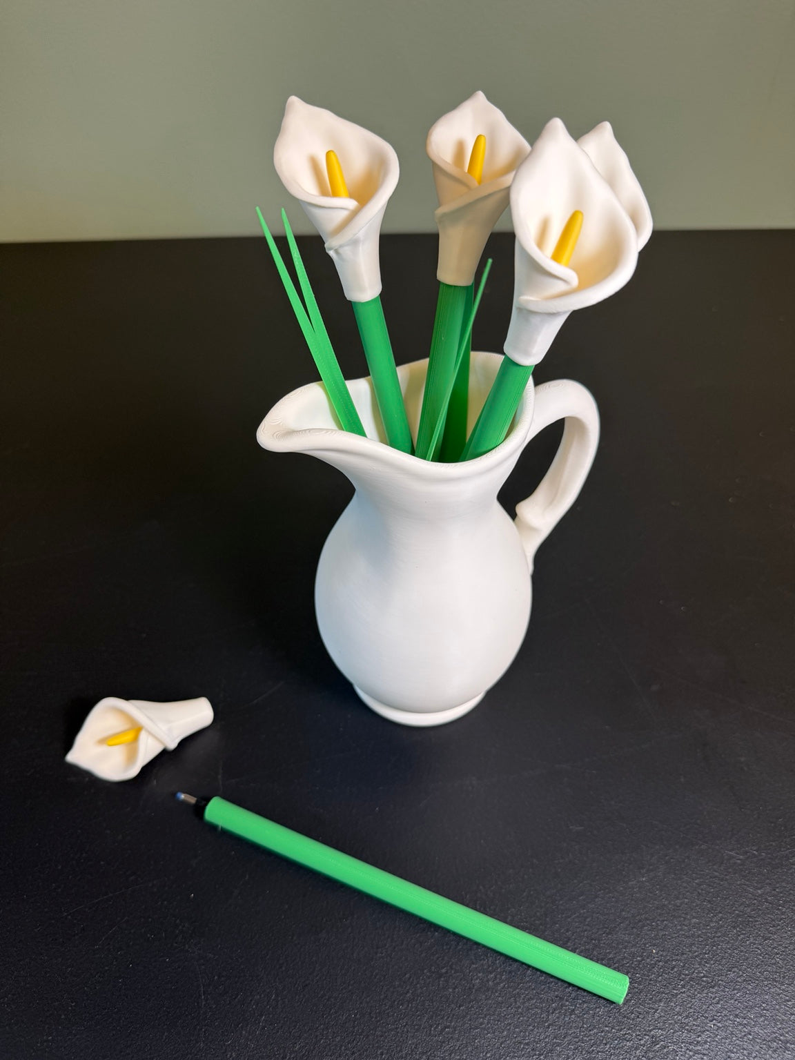 Original product photo: calla lily pen detail